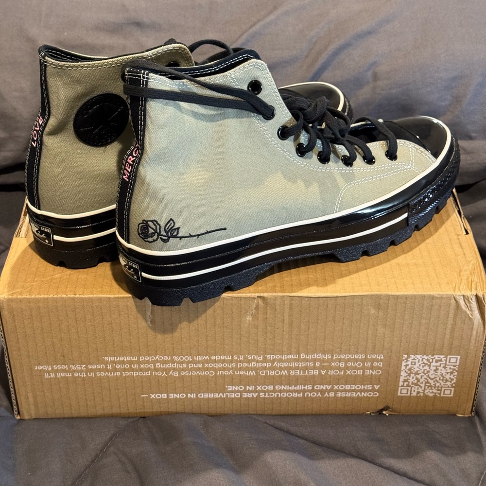 Converse Custom Chuck 70 Hi Top sz 13NIB Patent Toes Embroidered Rose love/mercy - Picture 3 of 7